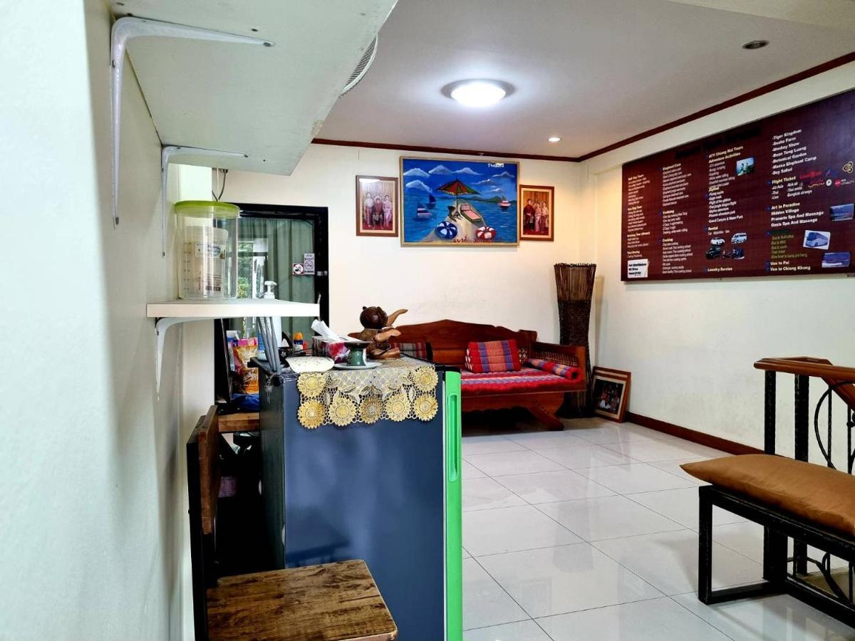 T2B Hostel Chiang Mai Exteriör bild