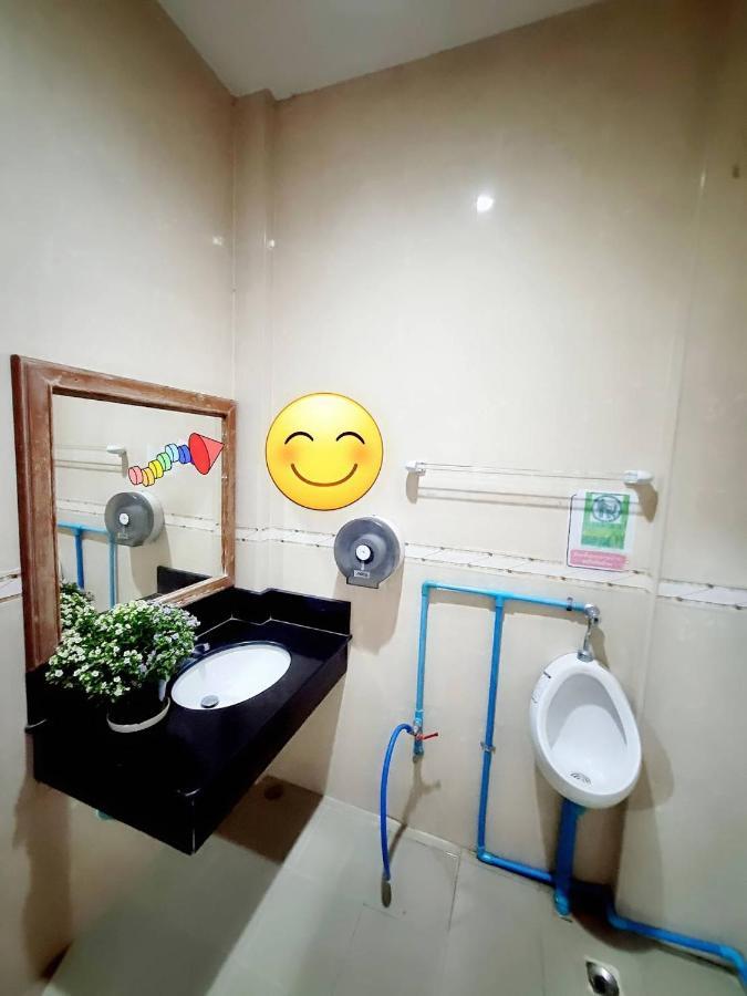 T2B Hostel Chiang Mai Exteriör bild